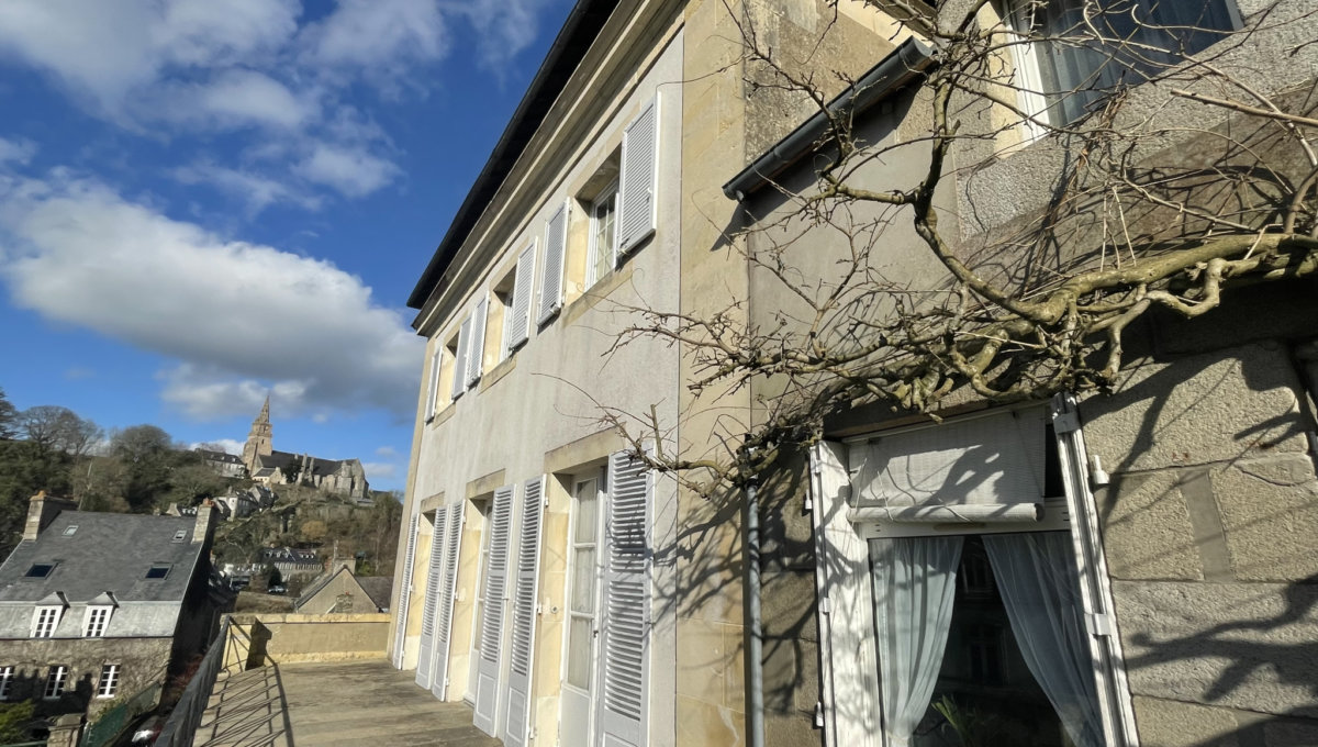 LANNION : Demeure famililale avec jardin centre-ville Maison Vente