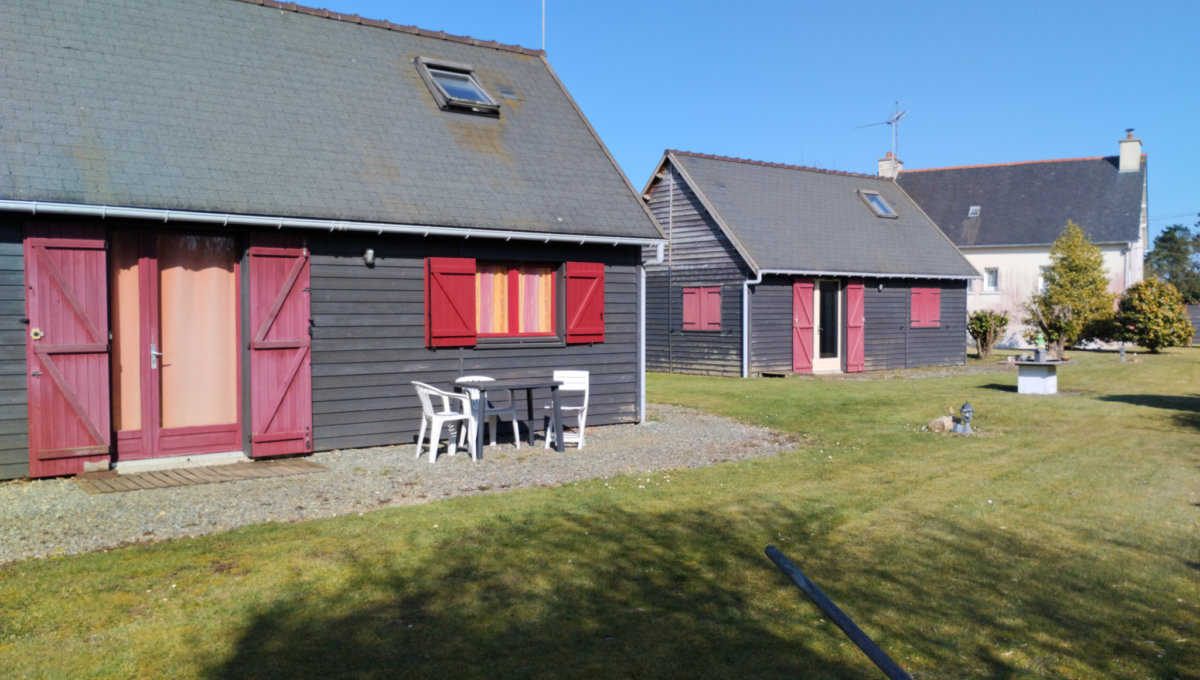 MAISONS T4 PLUS 2 CHALETS DE 39 M2 CHACUN Maison Vente