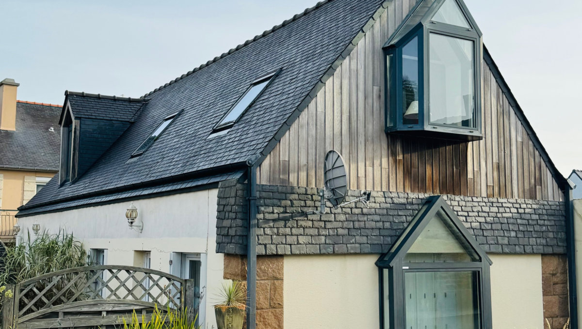 Trégastel - Maison avec 2 logements indépendants - Emplacement très recherché Maison Vente