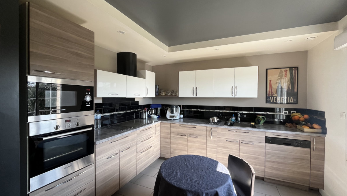 sans travaux : Proche commerces