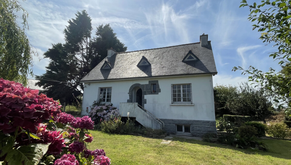 LOGUIVY-LES-LANNION : Maison à rénover avec jardin Maison Vente