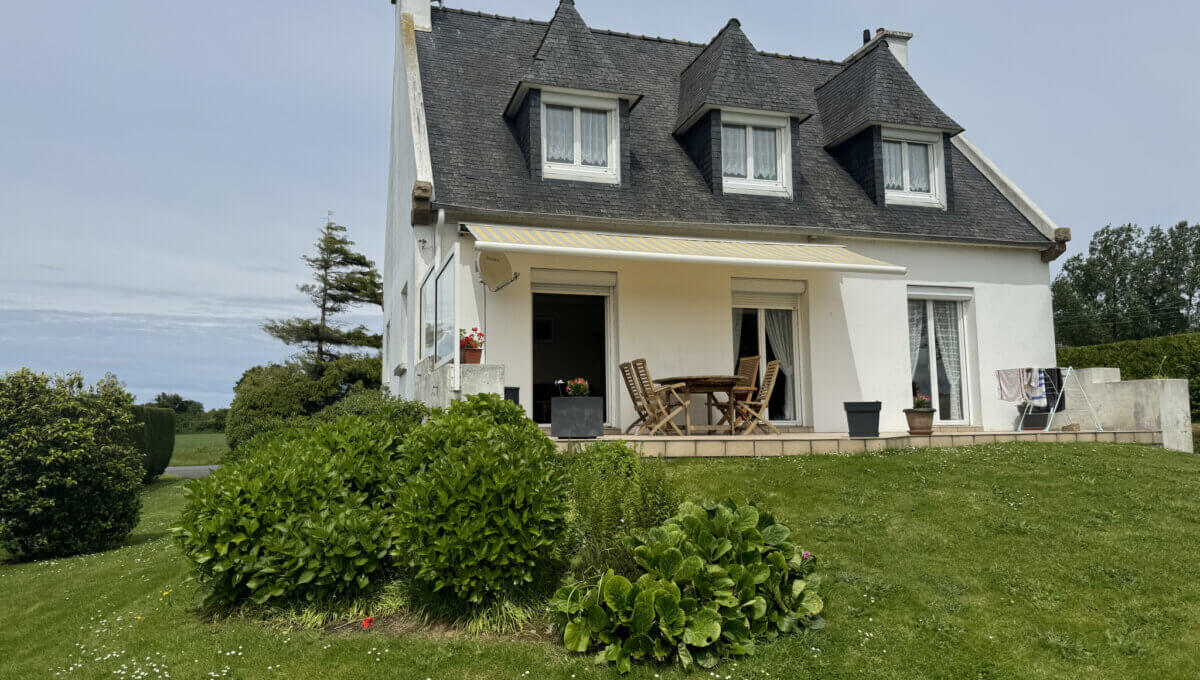 ROSPEZ: Maison traditionnelle familiale de108 m2 Maison Vente